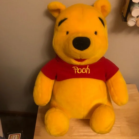Extra Large Stuffed Winnie the Pooh - Picture 1 of 2